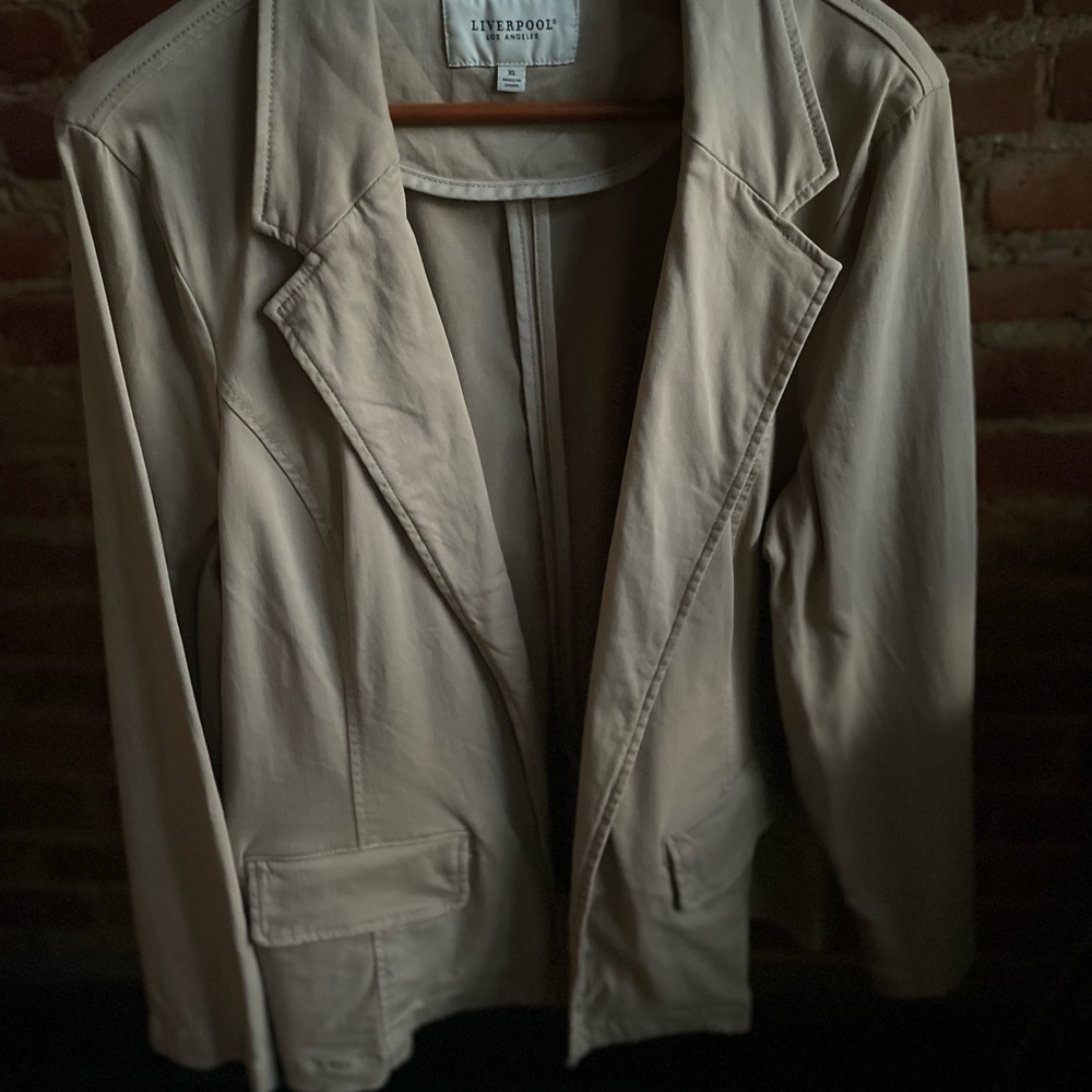 Liverpool Women's Cream Blazer